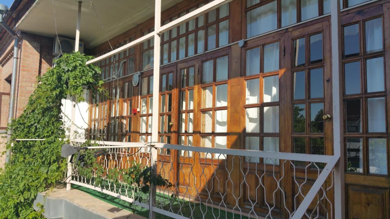 Gulnara Guesthouse Ташкент Экстерьер фото