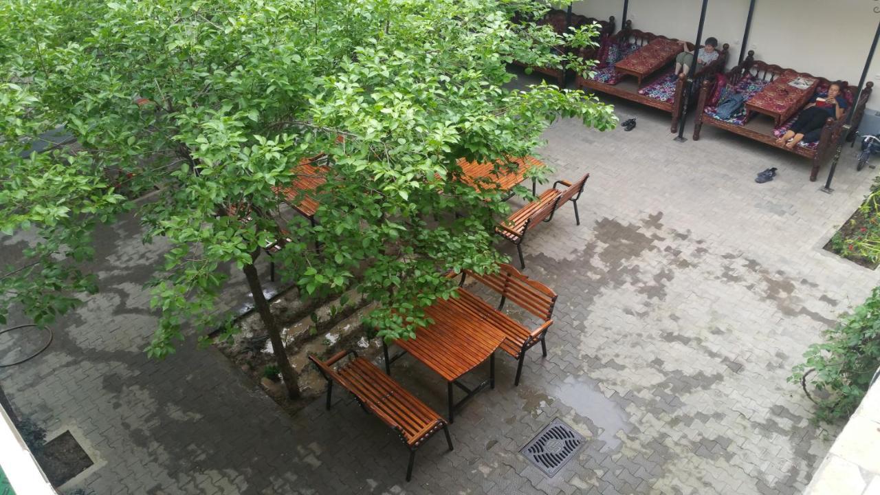 Gulnara Guesthouse Ташкент Экстерьер фото